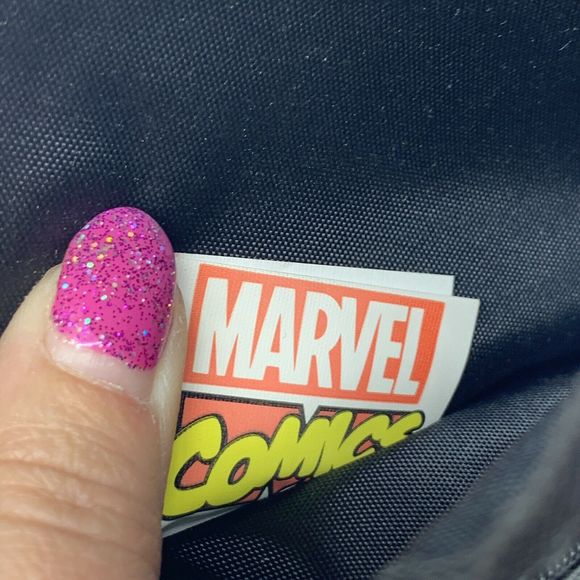 Marvel Spider-Man Tri-Fold Wallet - Red and Black - Picture 5 of 5